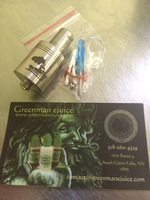 Tugboat style drip atomizer